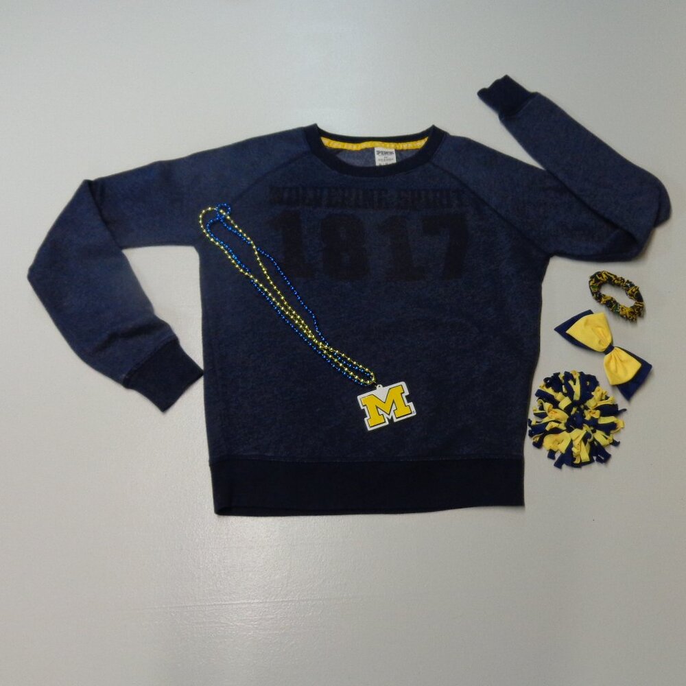 Victoria's Secret Pink Michigan Sweatshirt Size XS Navy Blue and Accessories